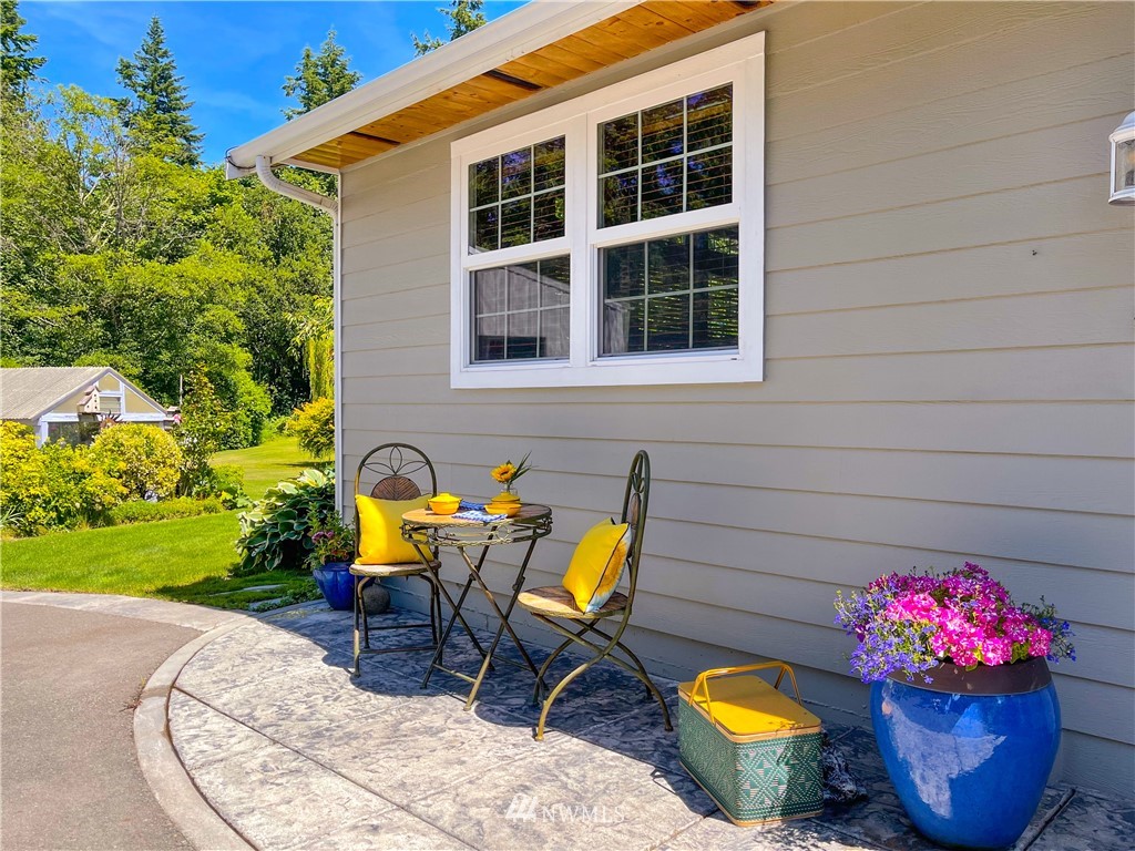 664 West Brokaw Road Camano Island, WA 98282 - Photo 25 of 38 Gallery Image 25