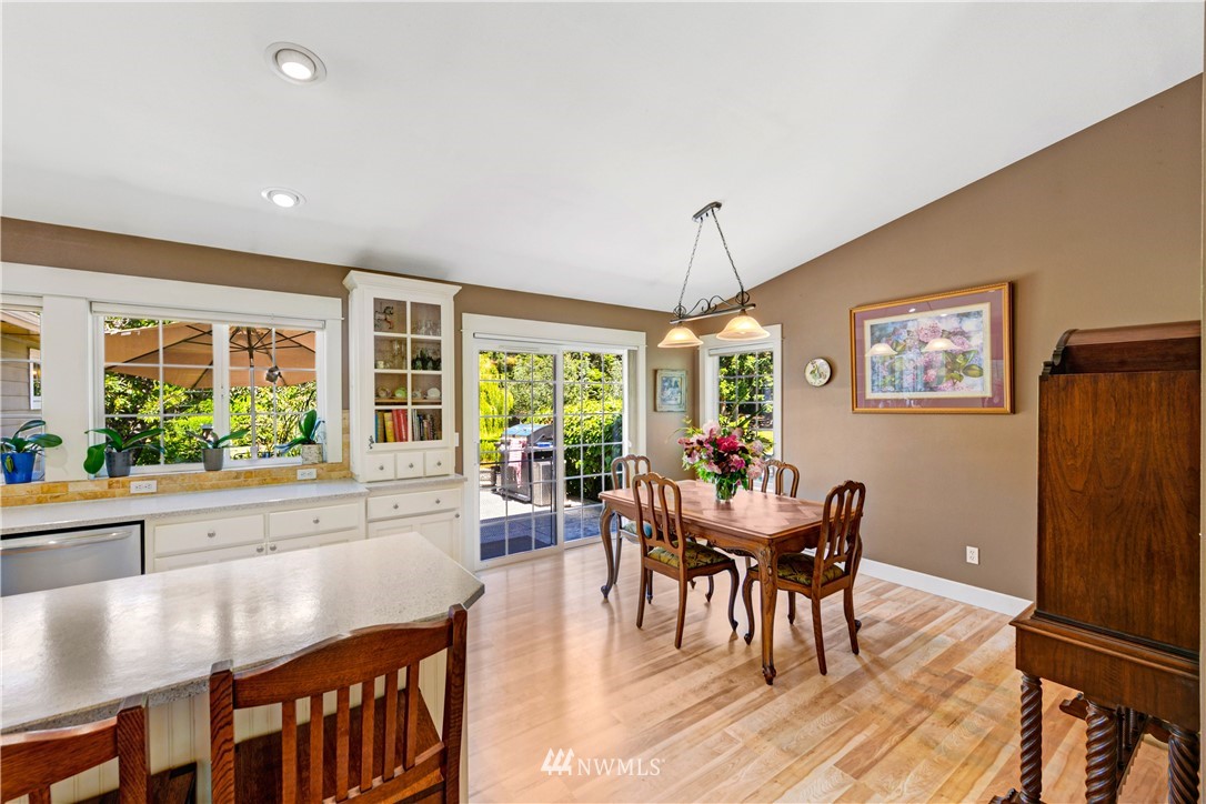 664 West Brokaw Road Camano Island, WA 98282 - Photo 6 of 38 Gallery Image 6