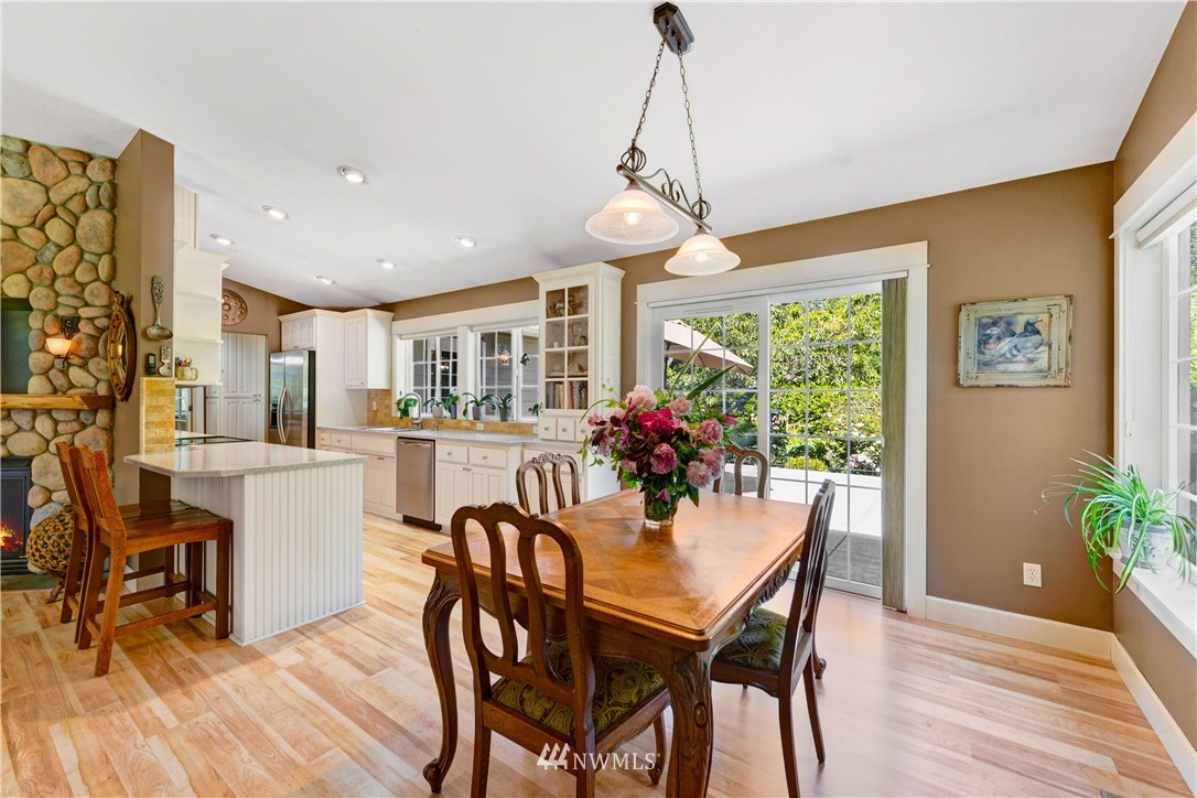 664 West Brokaw Road Camano Island, WA 98282 - Photo 7 of 38 Gallery Image 7