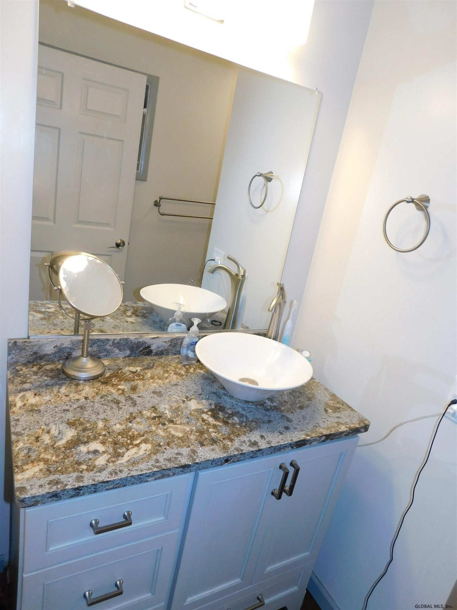 27 Farmingdale Road Colonie, NY 12110 - Photo 14 of 39 Photo 15