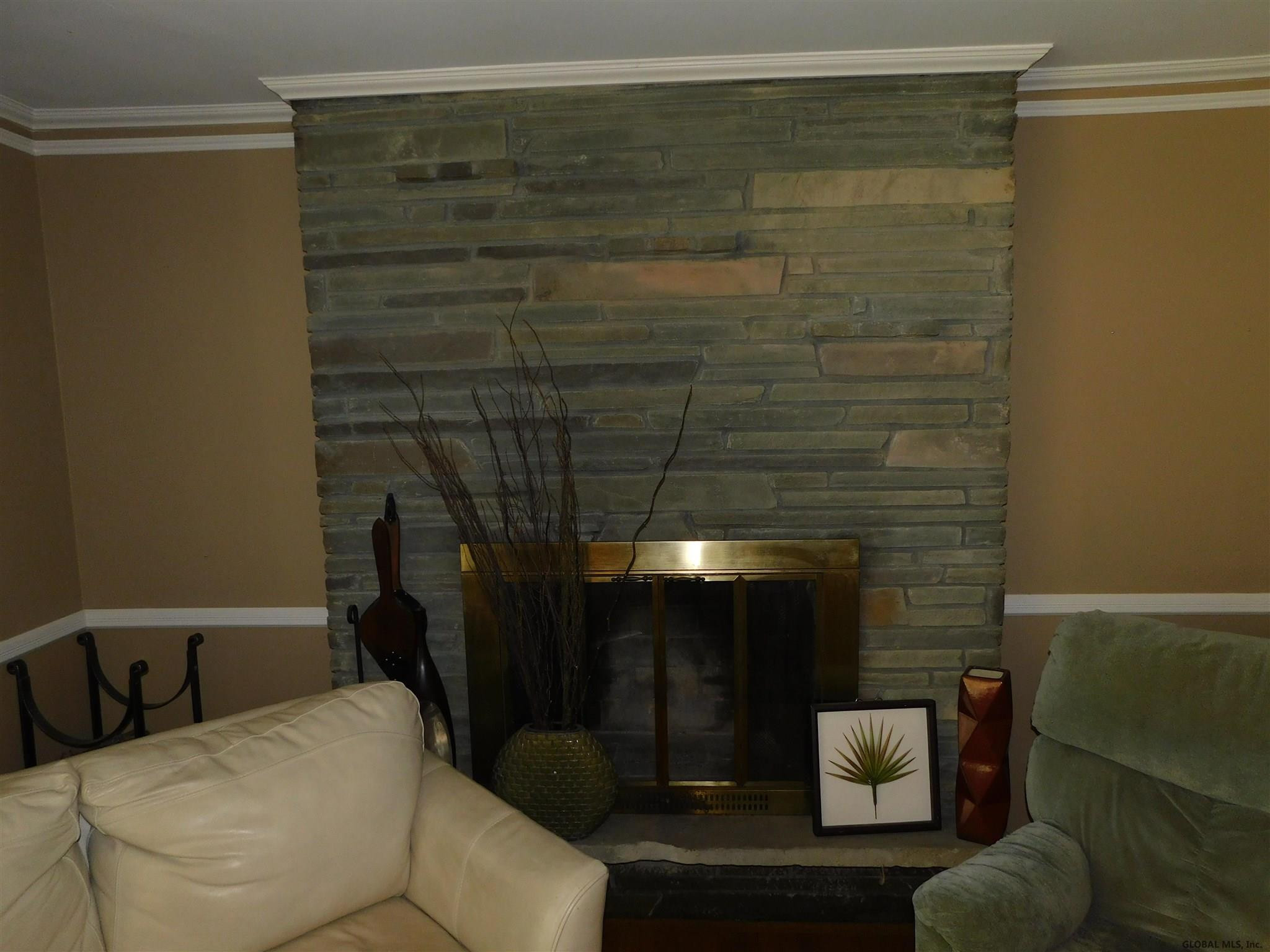 27 Farmingdale Road Colonie, NY 12110 - Photo 19 of 39 Photo 20