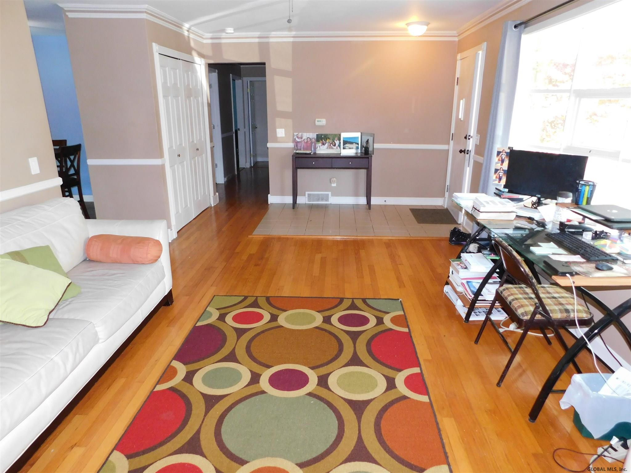 27 Farmingdale Road Colonie, NY 12110 - Photo 3 of 39 Photo 4
