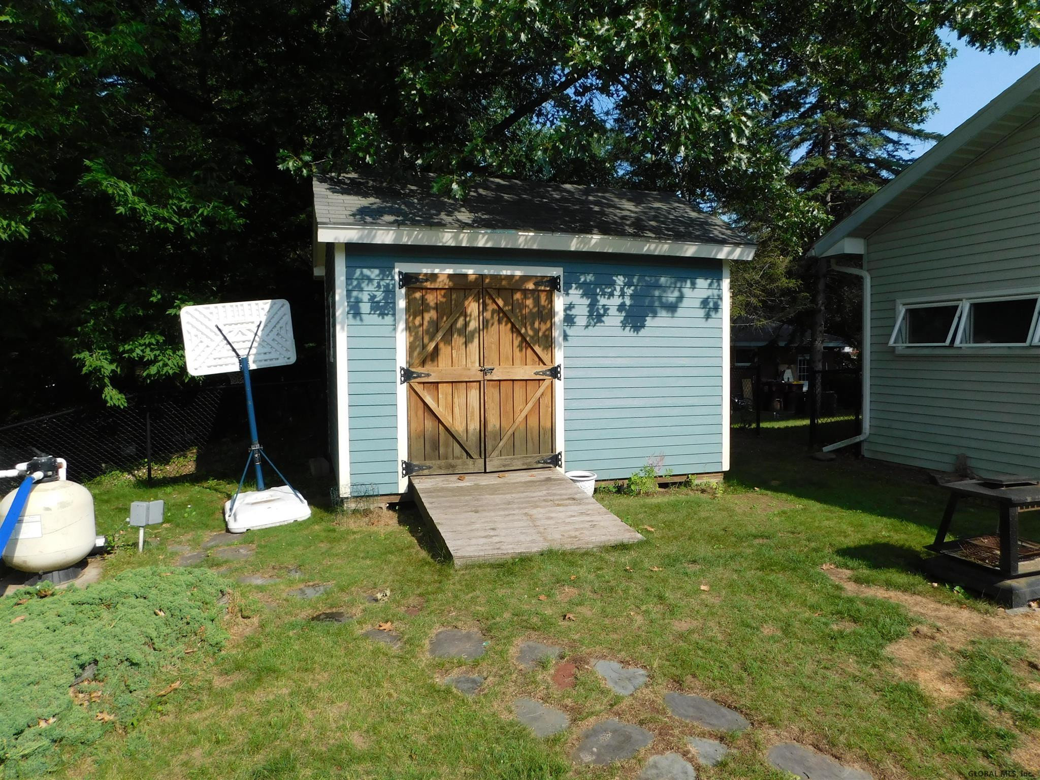27 Farmingdale Road Colonie, NY 12110 - Photo 34 of 39 Photo 35