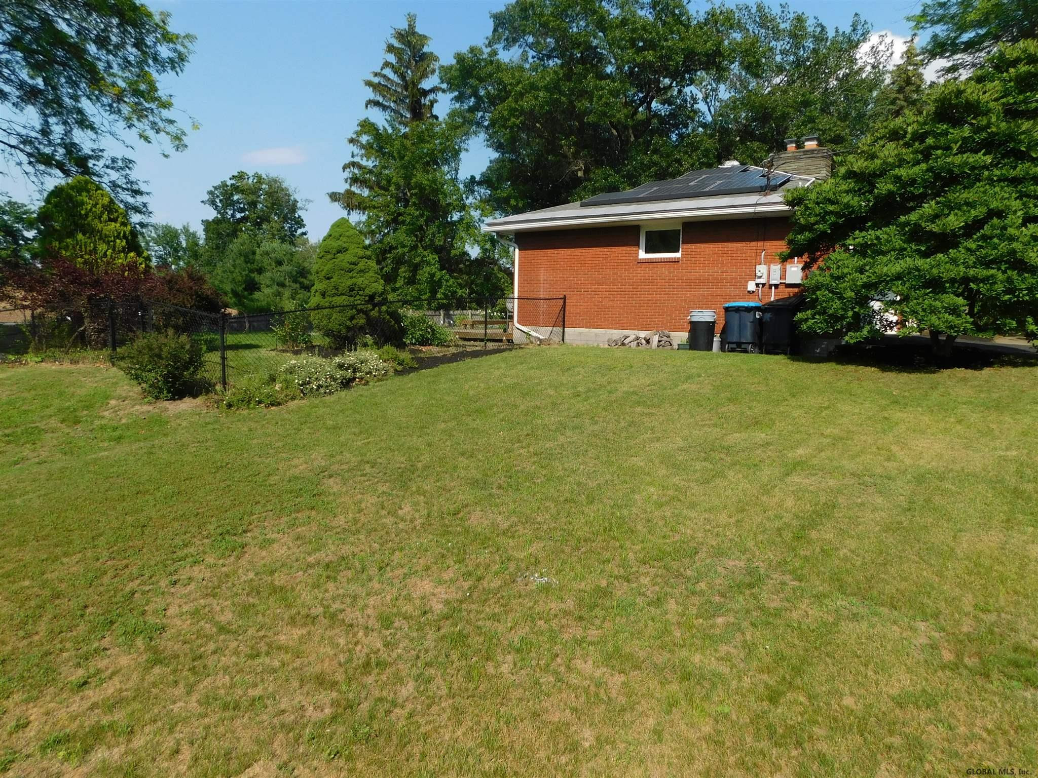 27 Farmingdale Road Colonie, NY 12110 - Photo 38 of 39 Photo 39