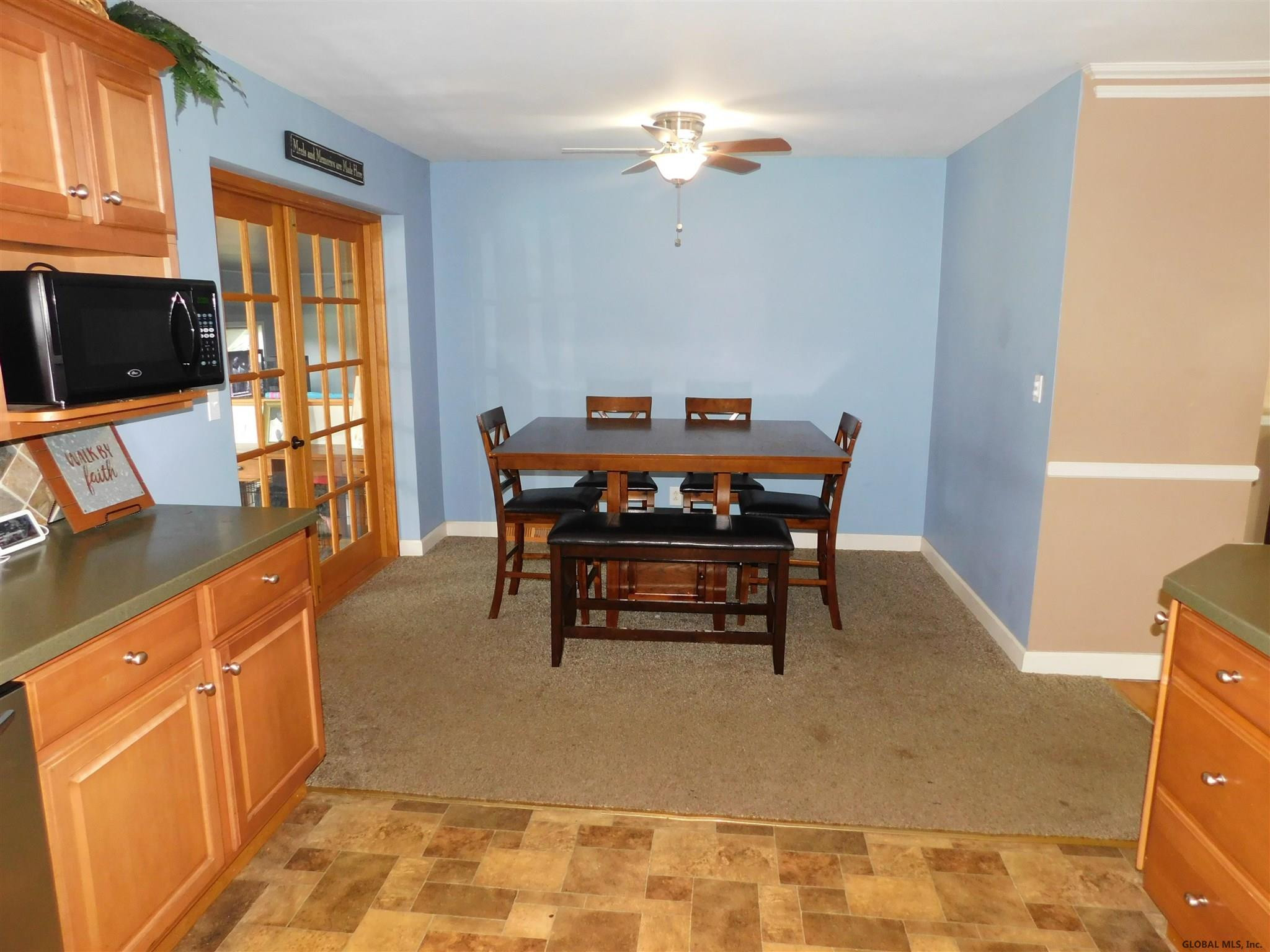 27 Farmingdale Road Colonie, NY 12110 - Photo 7 of 39 Photo 8