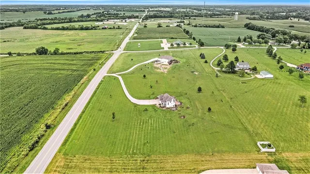 $539,900 | 18301 North 69th Highway, Lawson, MO 64062