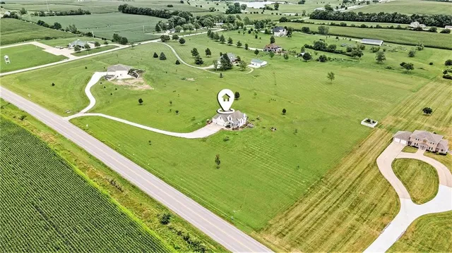 $539,900 | 18301 North 69th Highway, Lawson, MO 64062