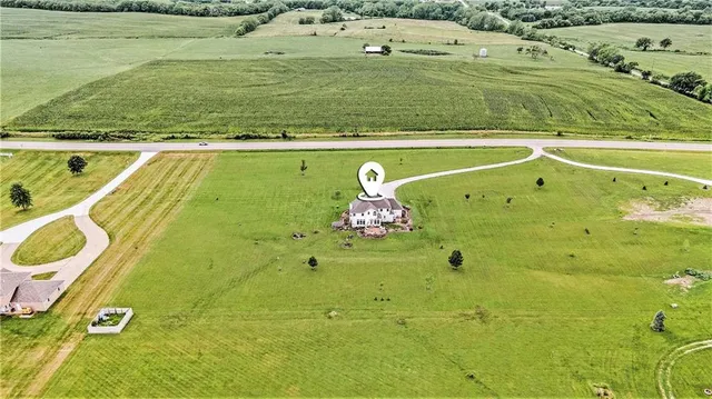 $539,900 | 18301 North 69th Highway, Lawson, MO 64062
