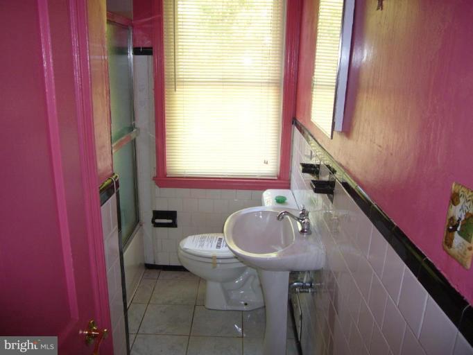 1005 Reverdy Road Baltimore, MD 21212 - Photo 6 of 14 Bath #1