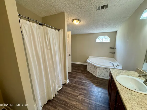 $290,000 | 4579 Johns Cemetery Road, Middleburg, FL 32068