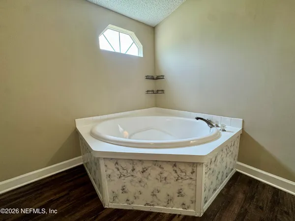 $290,000 | 4579 Johns Cemetery Road, Middleburg, FL 32068