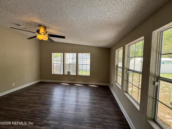 $290,000 | 4579 Johns Cemetery Road, Middleburg, FL 32068