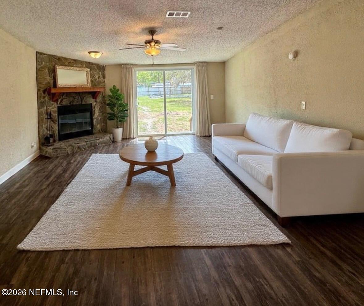 4579 Johns Cemetery Road Middleburg, FL 32068 - Photo 3 of 30 IMG_6140