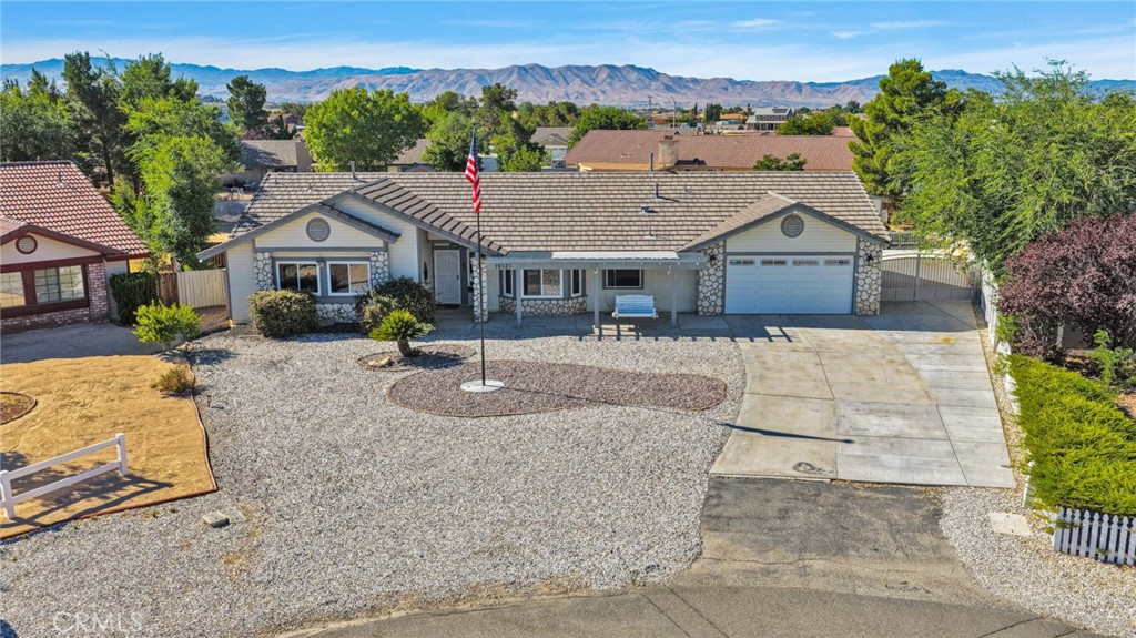 19121 Nimshew Road Apple Valley, CA 92308 - Photo 1 of 49