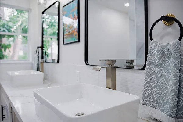 $379,000 | 1719 Wagon Gap Trail, Houston, TX 77090