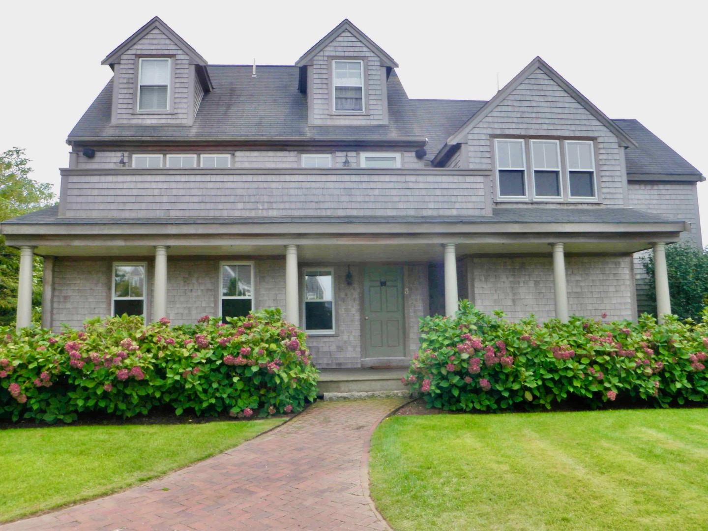 3 Chatham Road Nantucket, MA 02554 - Photo 36 of 37 a front view of a house with garden