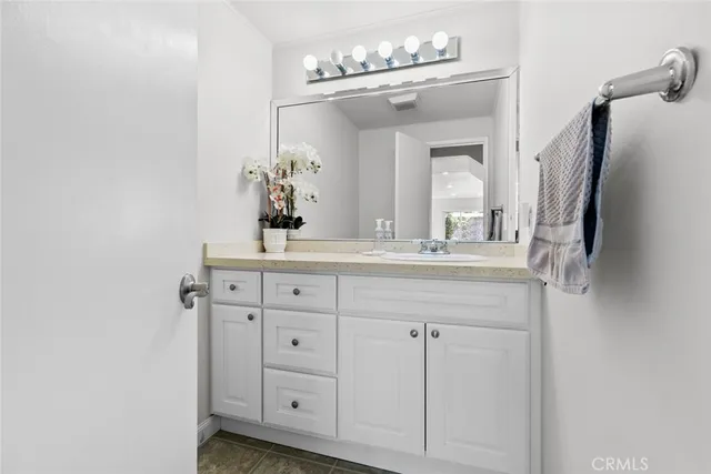 $795,000 | 20623 Russ Jay Street, Saugus, CA 91350