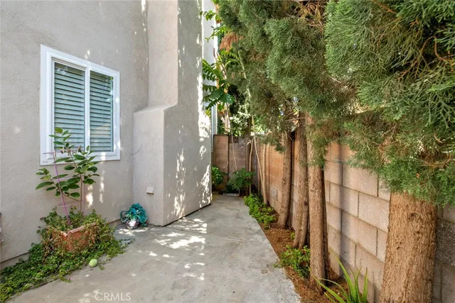 $795,000 | 20623 Russ Jay Street, Saugus, CA 91350