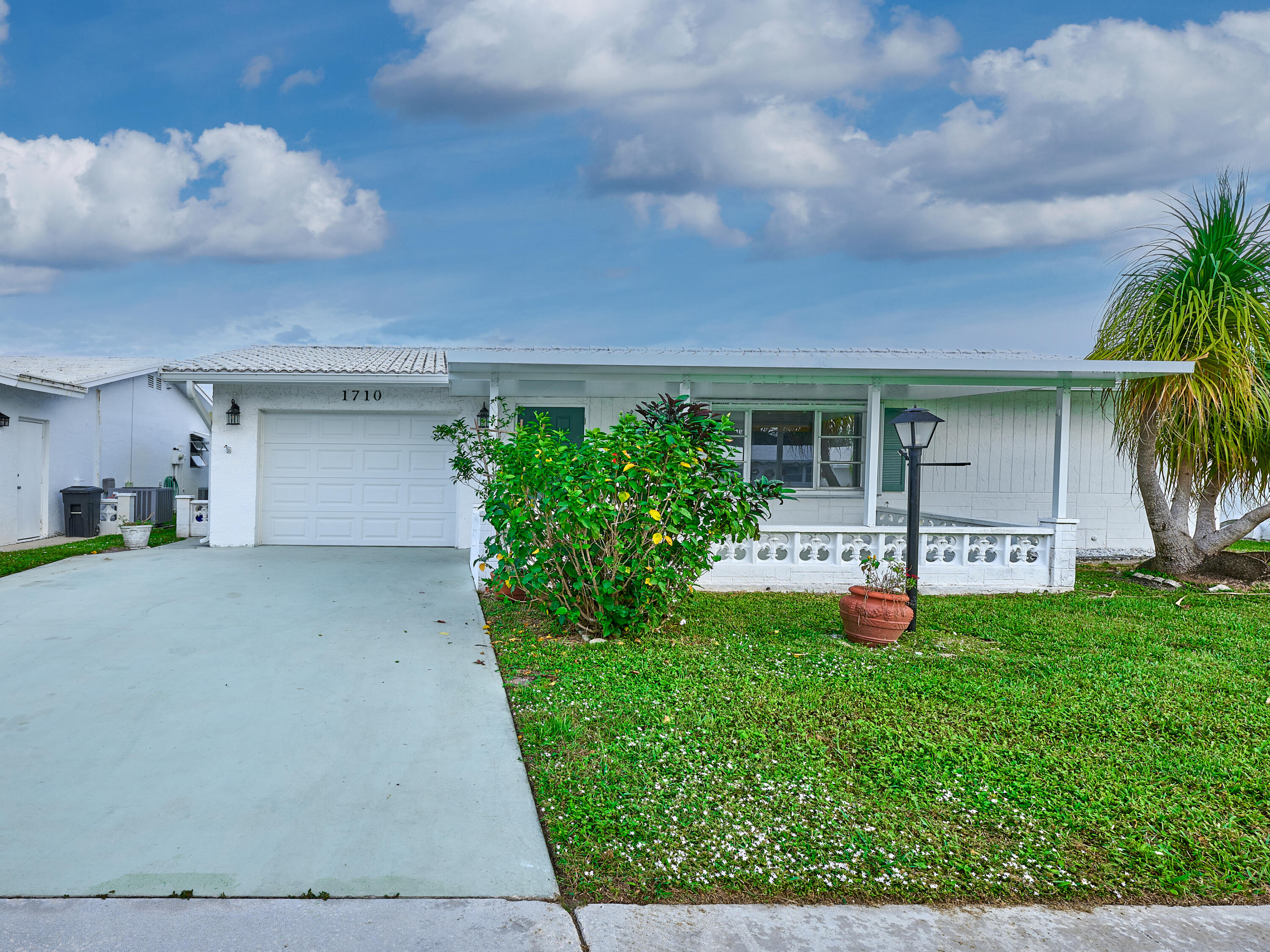 1710 Southwest 22nd Street Boynton Beach, FL 33426 - Photo 7 of 81 Front