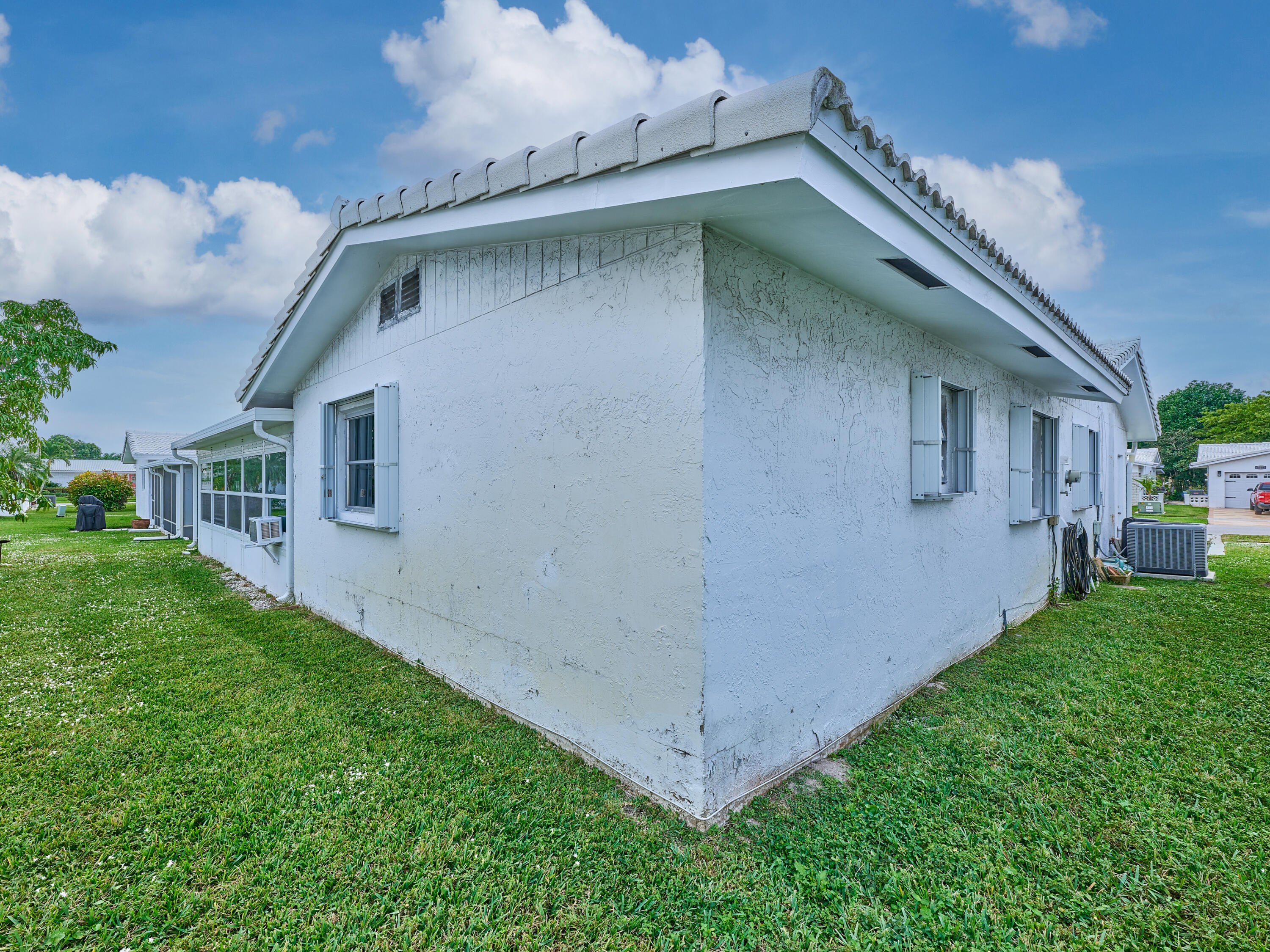 1710 Southwest 22nd Street Boynton Beach, FL 33426 - Photo 10 of 81 NE corner