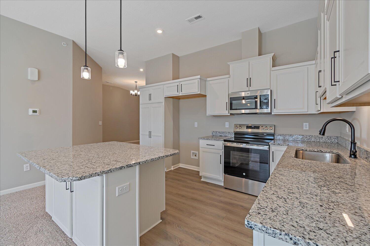 2447 Bella Ridge, Unit 405303 Covington, KY 41017 - Photo 8 of 35 Gallery Image 8