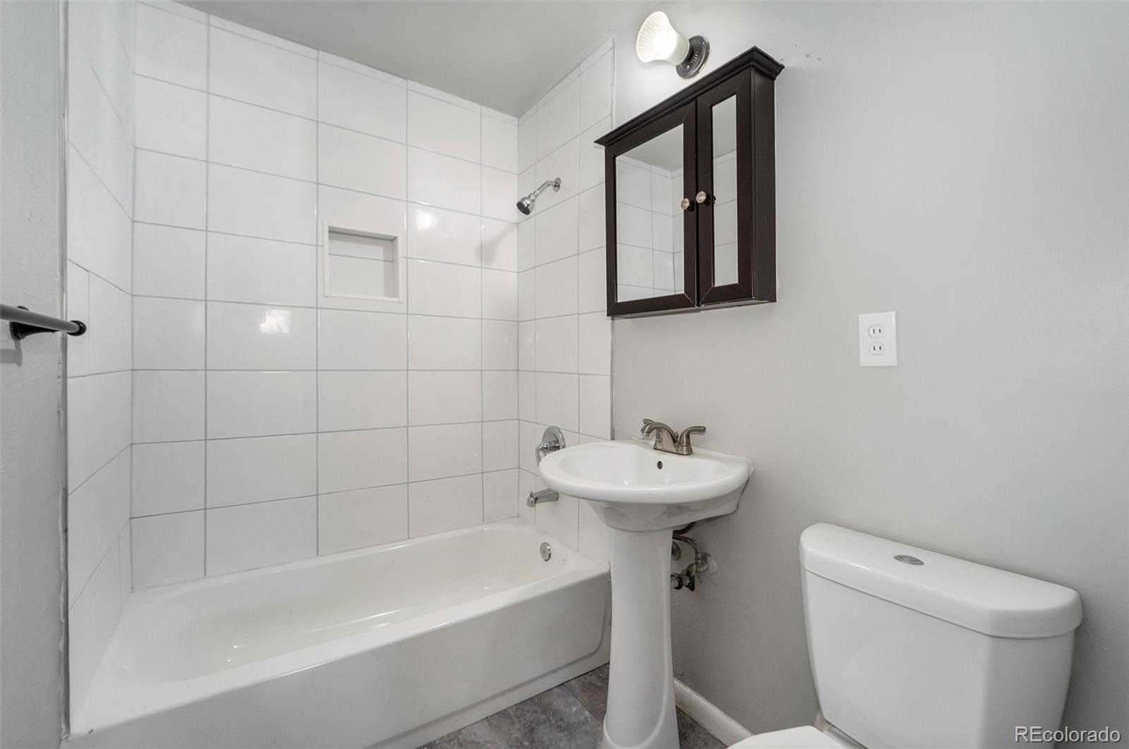 1100 South Raleigh Street Denver, CO 80219 - Photo 6 of 19 Gallery Image 6