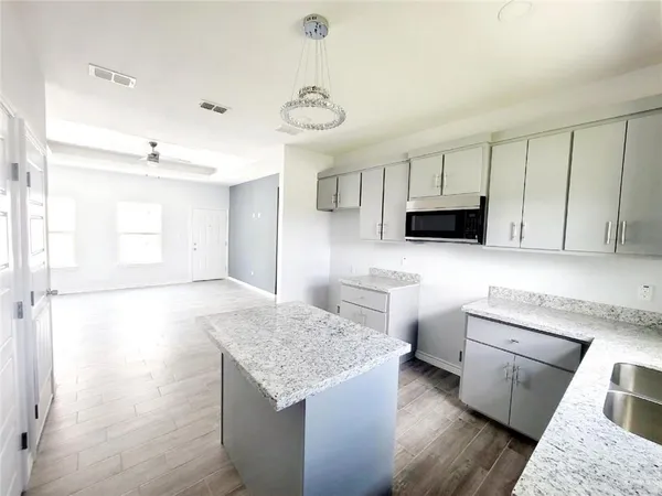 $1,100 | 2808 Rosemary Drive, Unit 3, Weslaco, TX 78599