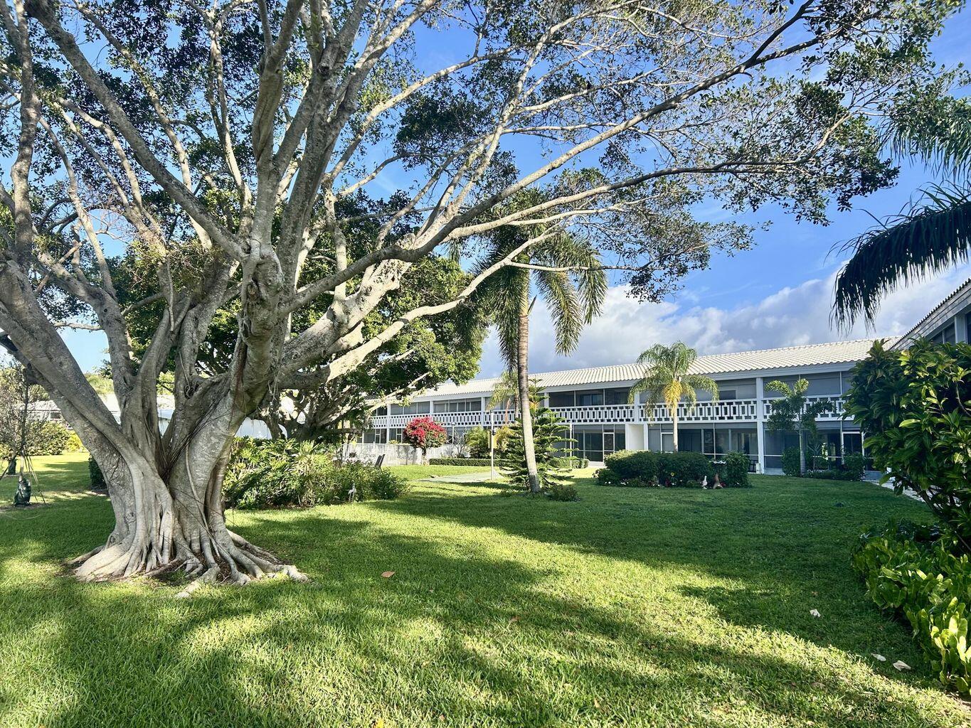 331 Tequesta Drive, Unit 216 Tequesta, FL 33469 - Photo 20 of 37 19- 331 Tequesta Dr 216