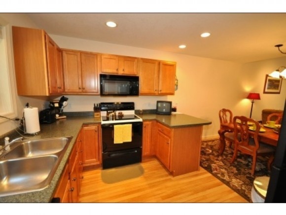 59 Near Ledge Road, Unit 15 North Conway, NH 03860 - Photo 4 of 26 Gallery Image 4