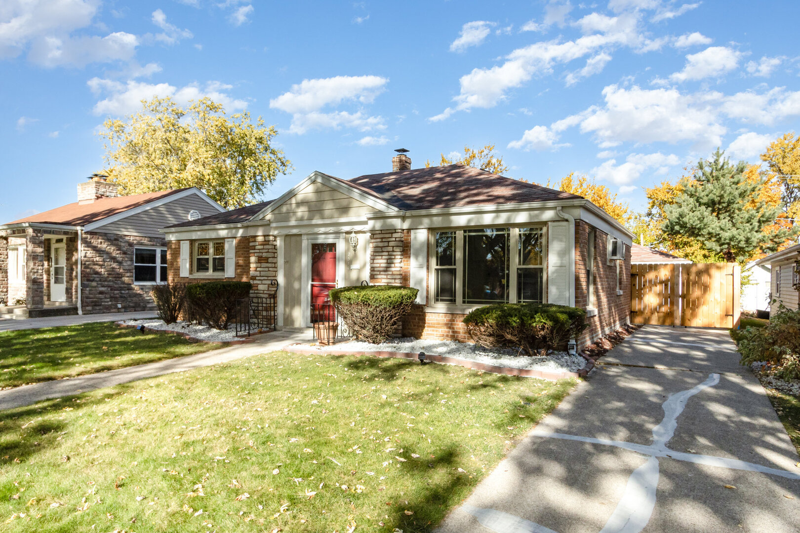 2514 Spruce Road Homewood, IL 60430 - Photo 1 of 18