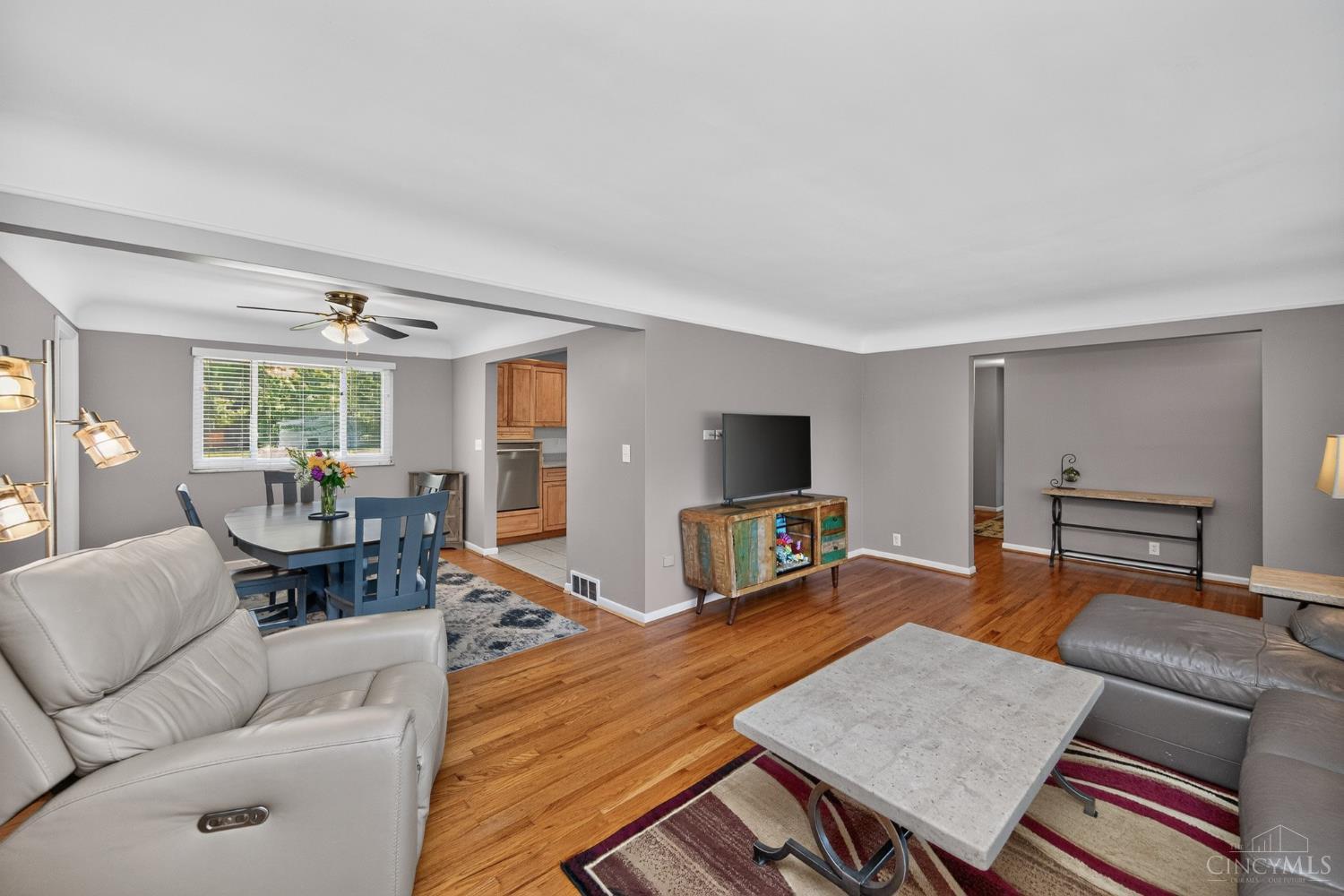 5884 Price Road Milford, OH 45150 - Photo 6 of 55