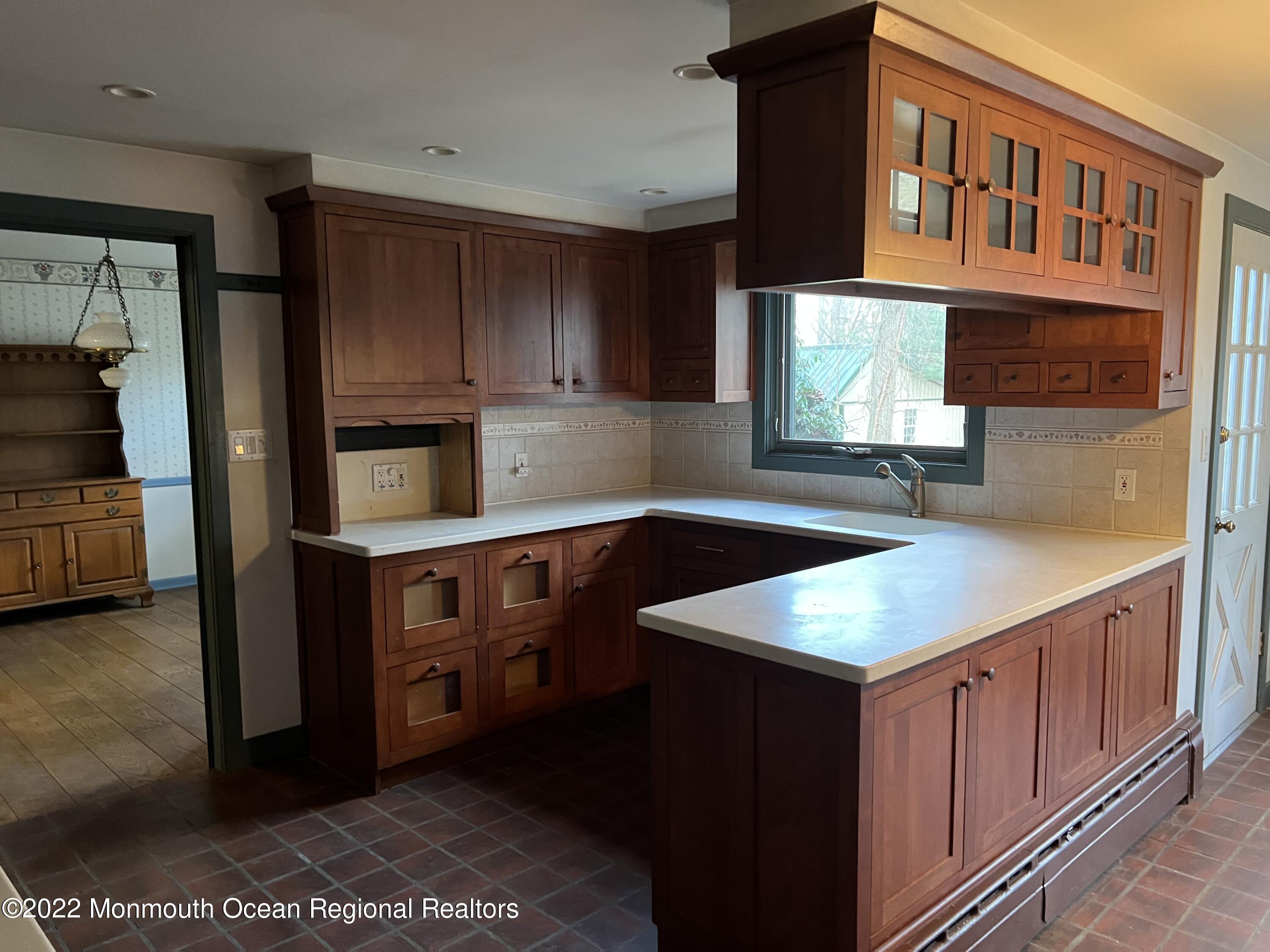 6 Rosedale Terrace Holmdel, NJ 07733 - Photo 4 of 33 Kitchen
