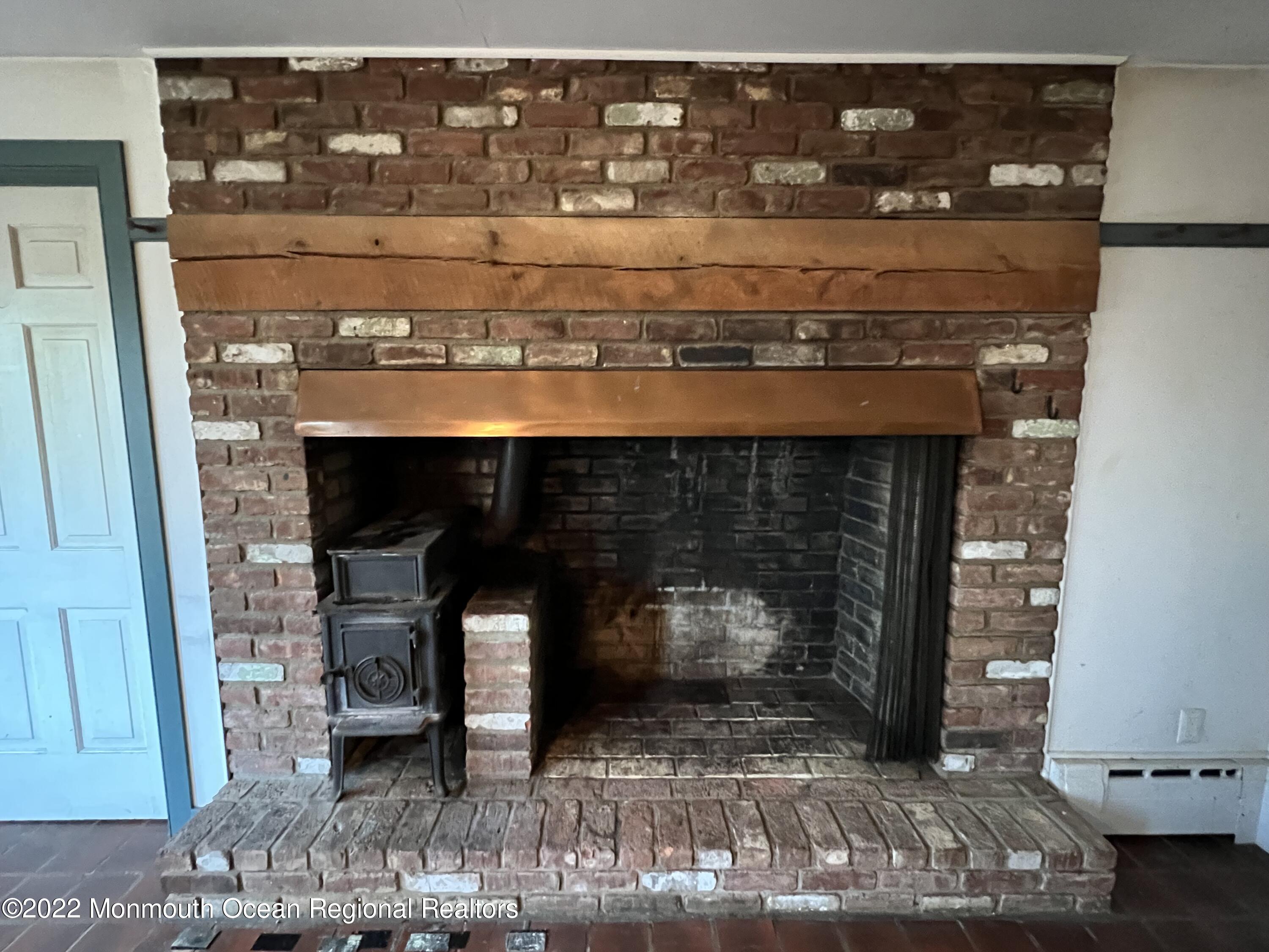6 Rosedale Terrace Holmdel, NJ 07733 - Photo 5 of 33 Fireplace