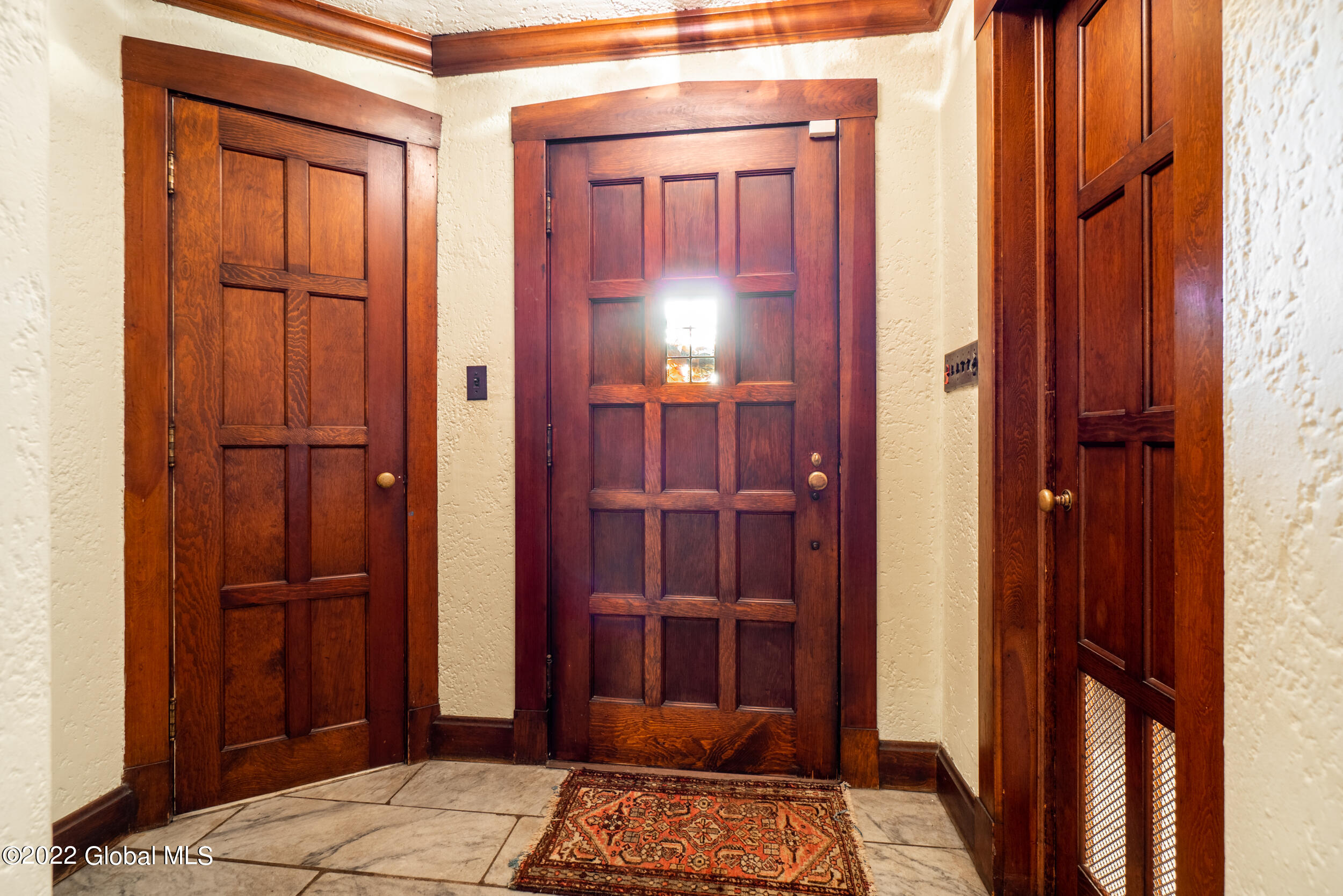 230 Loudon Road Albany, NY 12211 - Photo 42 of 52 DSC05406-HDR