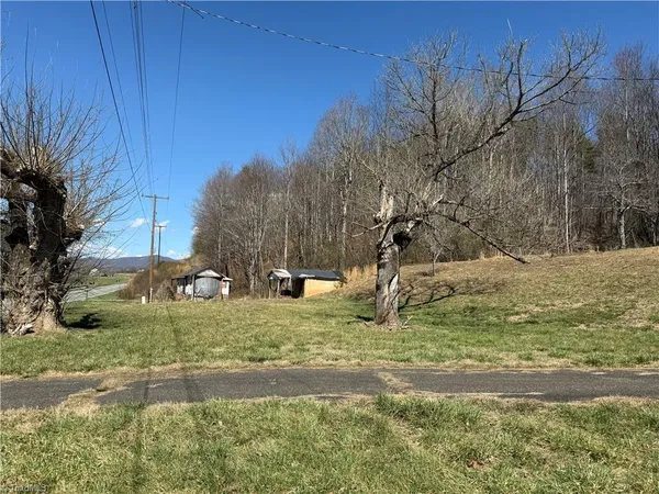 $425,000 | 6222 West Pine Street, Mount Airy, NC 27030