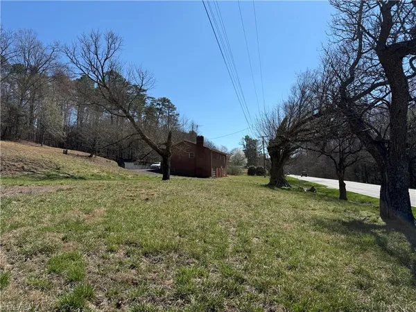 $425,000 | 6222 West Pine Street, Mount Airy, NC 27030