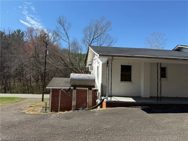 $425,000 | 6222 West Pine Street, Mount Airy, NC 27030
