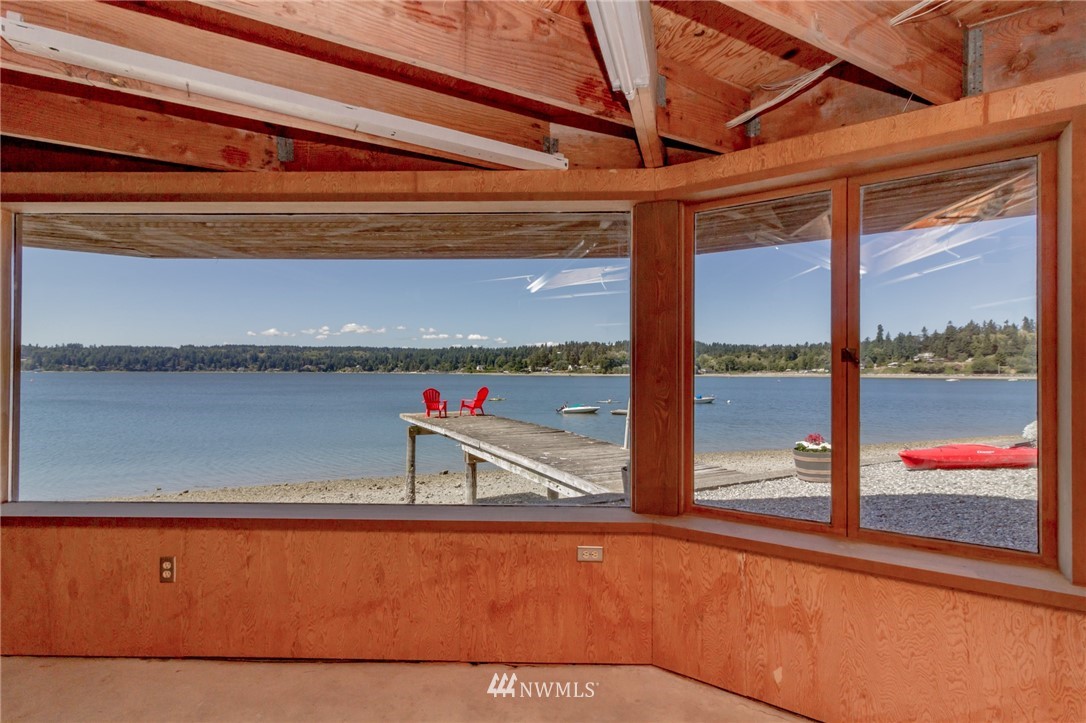 22811 Kingsbury Road Southwest Vashon, WA 98070 - Photo 21 of 25 Gallery Image 21