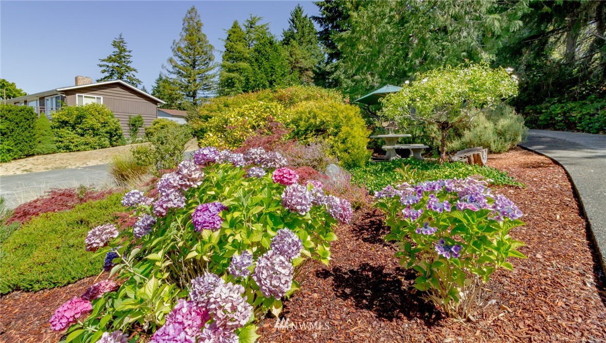 22811 Kingsbury Road Southwest Vashon, WA 98070 - Photo 23 of 25 Gallery Image 23
