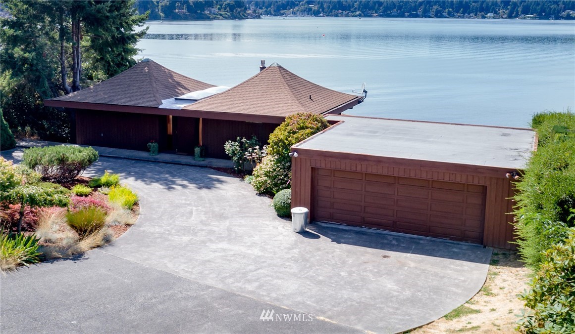 22811 Kingsbury Road Southwest Vashon, WA 98070 - Photo 10 of 25 Gallery Image 10
