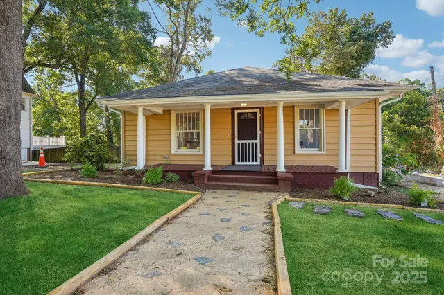 $319,000 | 705 Lancaster Avenue, Monroe, NC 28112