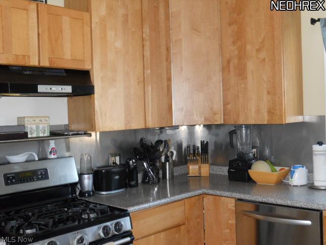 285 Barrett Road Berea, OH 44017 - Photo 8 of 18 Gallery Image 8