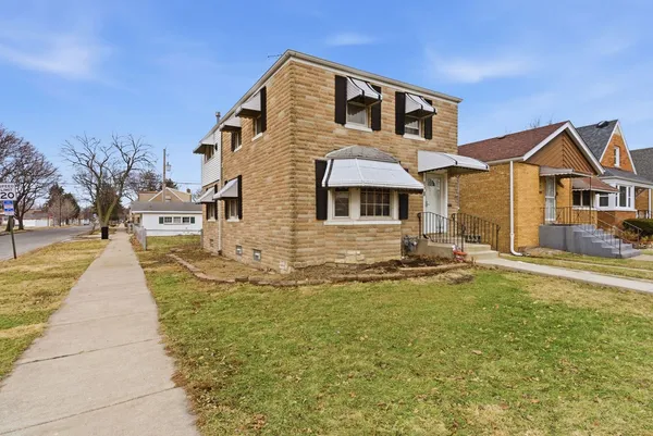 $269,000 | 3546 South 56th Court, Cicero, IL 60804