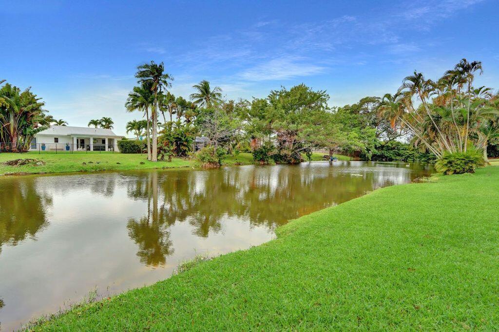 9718 Lancaster Place Boca Raton, FL 33434 - Photo 2 of 20 Rear View