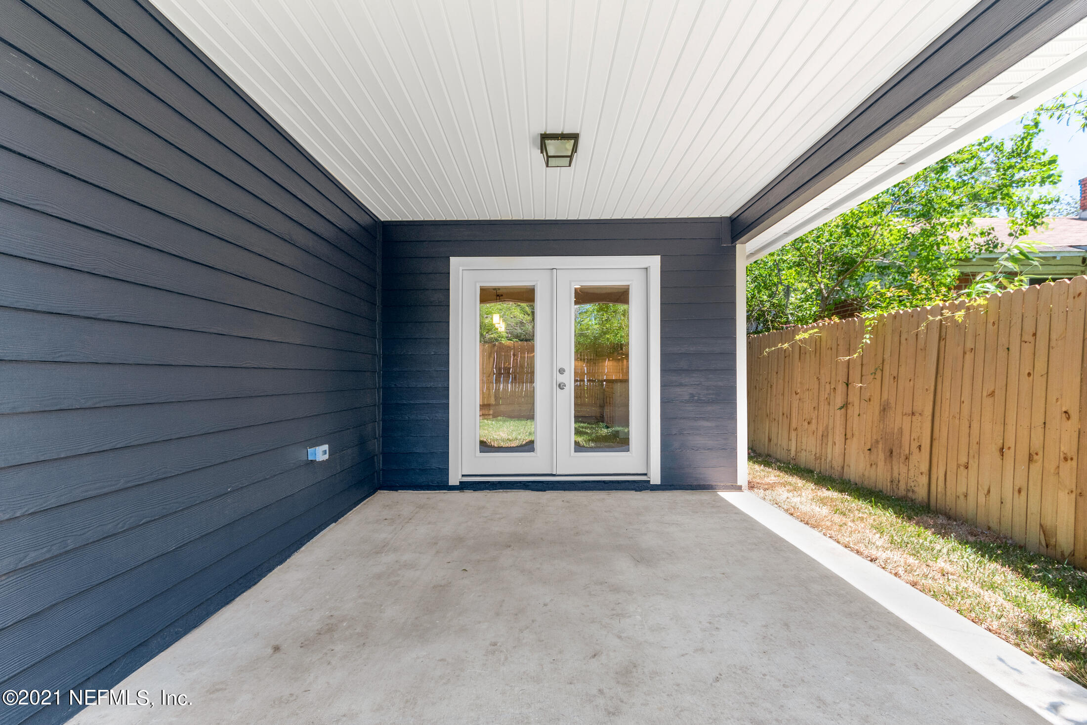 528 Meteor Street Jacksonville, FL 32205 - Photo 29 of 34 a view of entryway with backyard and garden