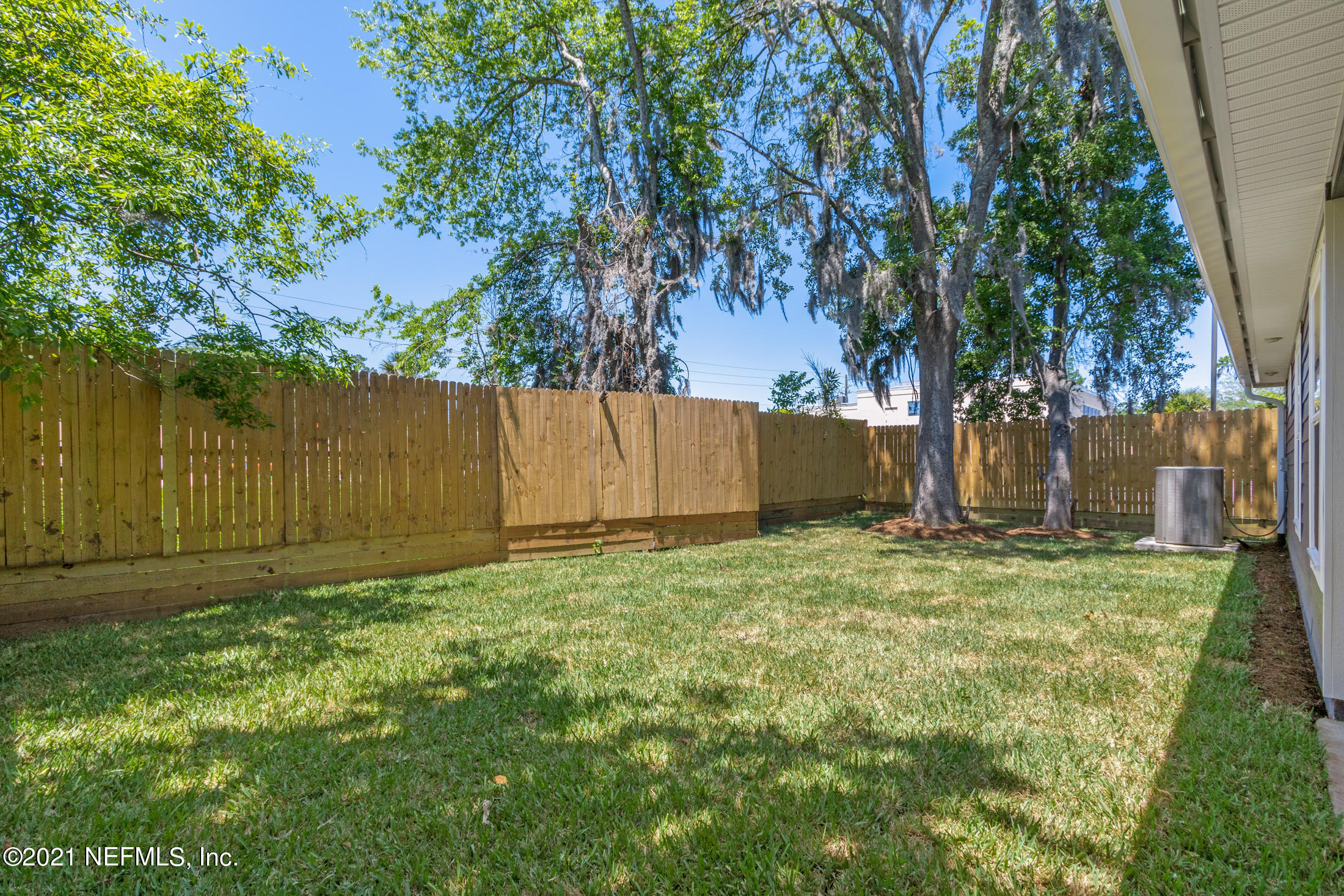 528 Meteor Street Jacksonville, FL 32205 - Photo 32 of 34 a view of backyard with green space