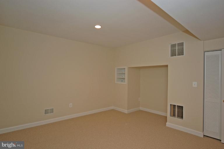 5400 Mohican Road Bethesda, MD 20816 - Photo 18 of 30 Basement