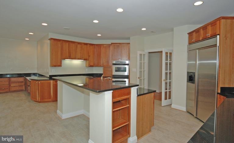 5400 Mohican Road Bethesda, MD 20816 - Photo 25 of 30 Kitchen