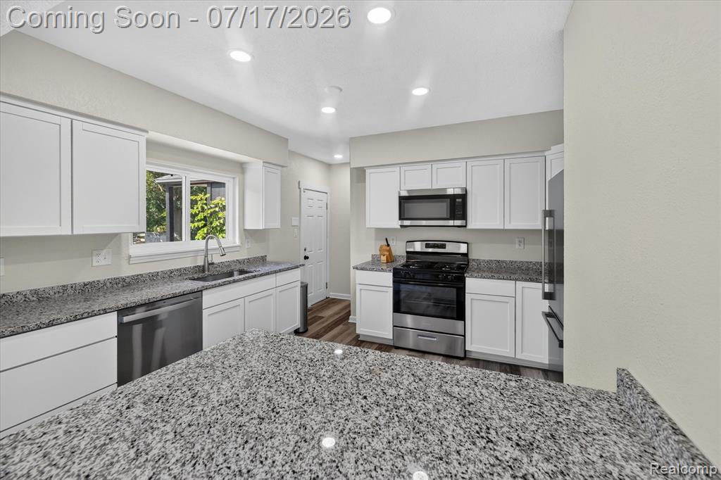 5200 Lapeer Road Burton, MI 48509 - Photo 8 of 43 Gallery Image 8