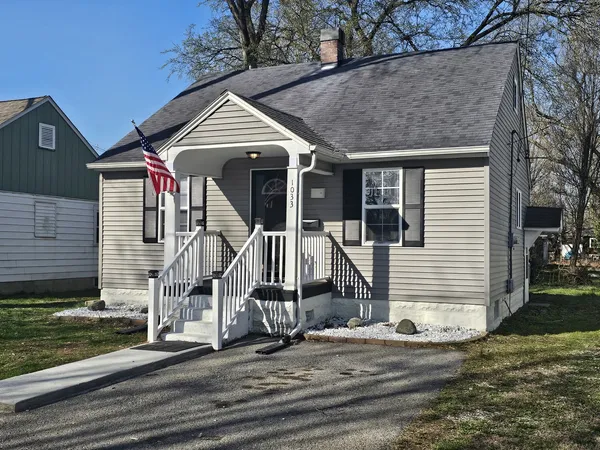 $89,900 | 1033 South 17th Street, Mount Vernon, IL 62864